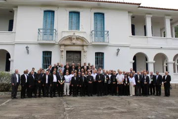 Participantes da 40ª Assembleia Geral Ordinária do CELAM no Rio de Janeiro.