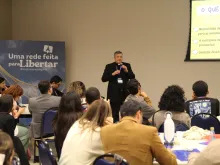 Monsenhor Lucio Adrian Ruiz no 1º Encontro Nacional de Missionários Digitais em Aparecida (SP).