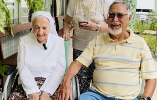 Irmã Inah Canabarro e seu sobrinho Kléber Canabarro.