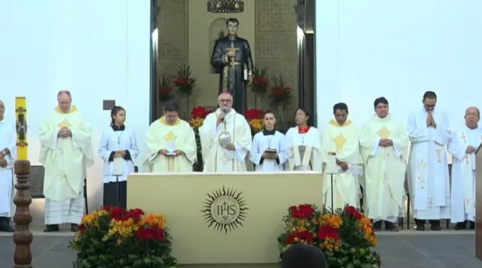 Dom João Justino celebra missa no Santuário Nacional São José de Anchieta no dia 9 de junho. ?? 
