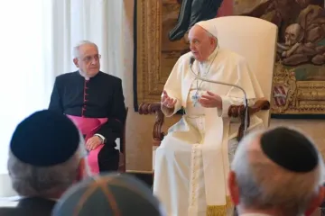 Papa Francisco durante audiência com os membros da Conferência dos Rabinos Europeus