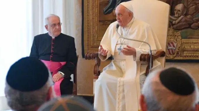 Papa Francisco durante audiência com os membros da Conferência dos Rabinos Europeus ?? 