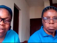 As irmãs Philomina Okwu e Theresa Anosike, durante entrevista à Rádio Vaticano.