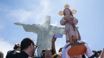 Nossa Senhora Menina no Santuário Cristo Redentor.