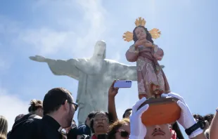 Nossa Senhora Menina no Santuário Cristo Redentor.