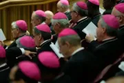 Imagem ilustrativa de bispos no Vaticano