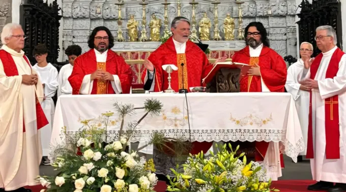 Os três irmãos padres Adriano, José e Paulo Borges