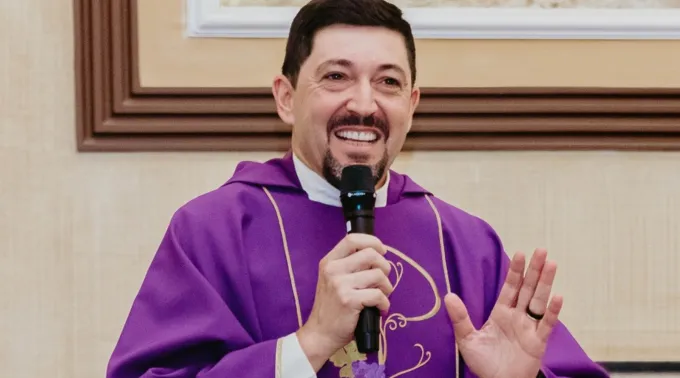 Bispo auxiliar de Curitiba (PR)