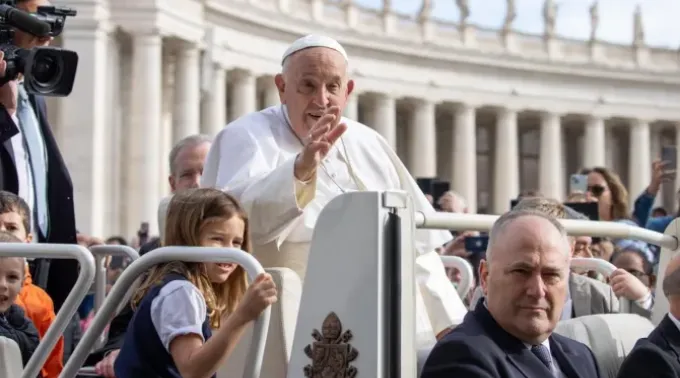 Papa Francisco na Audiência Geral de 8 de maio. ?? 