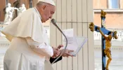 “A tortura de prisioneiros é uma coisa feia e desumana”, diz o papa Francisco