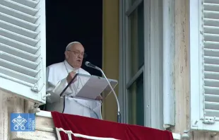 Papa Francisco na oração do Ângelus na Praça de São Pedro, no Vaticano