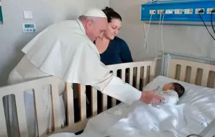 Papa Francisco visita o Hospital Bambino Gesù.