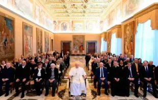 Papa Francisco com os membros do Conselho Nacional da Renovação Carismática italiana