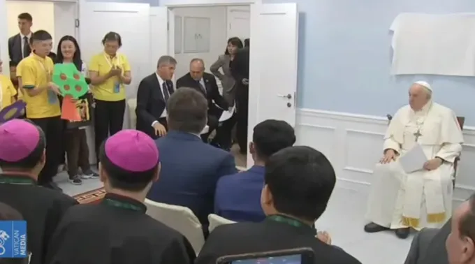 Papa Francisco hoje (4) na inauguração da Casa da Misericórdia em Ulaanbaatar, na Mongólia. ?? 