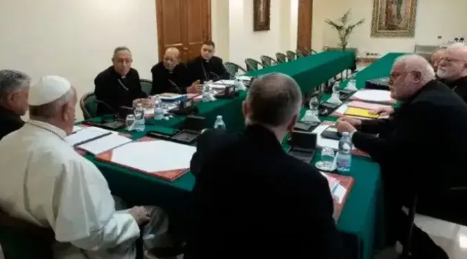 Papa Francisco com o Conselho de Cardeais em 2019 ?? 