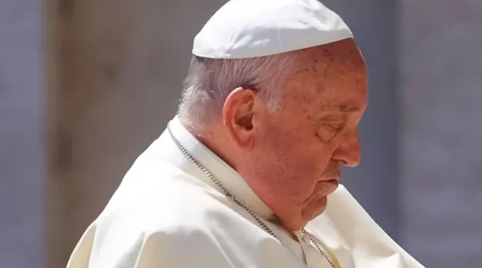 O papa Francisco pede pela população de Gaza 