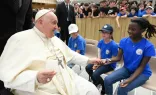 Papa Francisco esta manhã com os jovens da rede nacional de “Escolas para a Paz”