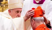 As principais diferenças entre consistório e conclave