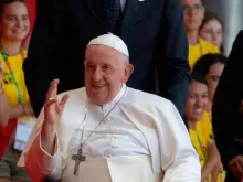 Papa Francisco no encontro com os voluntários da JMJ Lisboa 2023.