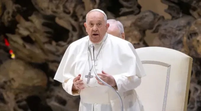 Papa Francisco na Sala Paulo VI de 6 de dezembro de 2023 ?? 