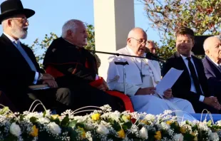 O papa Francisco durante o encontro com líderes religiosos em Marselha.