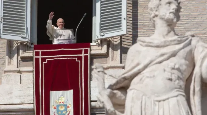 Papa Francisco durante a oração do Ângelus. ?? 