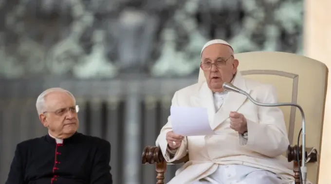 Papa Francisco durante a audiência geral semanal na Praça de São Pedro, 13 de março de 2024. ?? 
