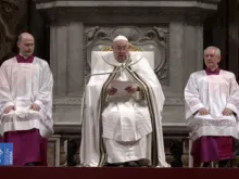 Papa Francisco durante a missa da véspera de Natal de 2023.