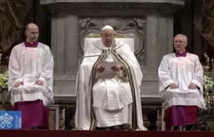 Papa Francisco durante a missa da véspera de Natal de 2023.
