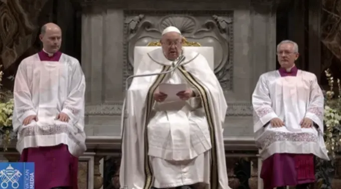 Papa Francisco durante a missa da véspera de Natal de 2023. ?? 