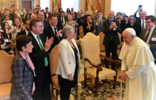 Papa Francisco presidiu o encontro com os membros da Associação Europeia de Pais (EPA) no Vaticano.