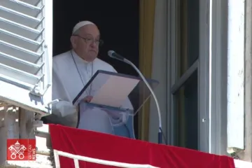 Papa Francisco reza pelo fim da guerra na Ucrânia, em Israel e na Palestina