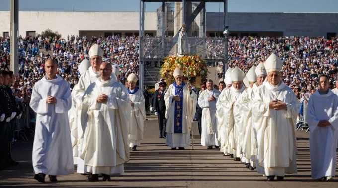 Peregrinação aniversária internacional, no Santuário de Fátima
