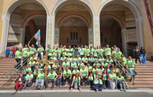 Peregrinos caminham 300 km de Juiz de Fora (MG) a Aparecida (SP).
