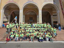 Peregrinos caminham 300 km de Juiz de Fora (MG) a Aparecida (SP).