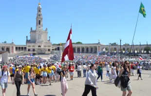Peregrinos da JMJ no santuário de Fátima, em agosto de 2023