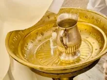 Imagem da pia batismal furtada da Paróquia Nossa Senhora do Rosário, em Campinas (SP)