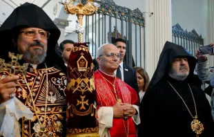 Papa Leão XIV chega à Catedral Apostólica Armênia.