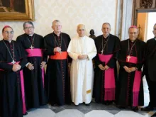 Papa Leão XIV com a presidência do CELAM.