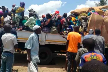 Refugiados fogem dos ataques em Cabo Delgado.