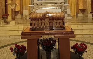 Relicário com as relíquias de santa Teresinha vão peregrinar em mais de 70 cidades brasileiras neste ano