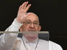Antes de rezar o Regina Caeli de hoje (5), o papa Francisco lembrou que Jesus nos ama como amigos