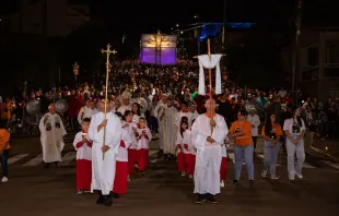 Procissão luminosa da Romaria de Monsenhor João Benvegnú