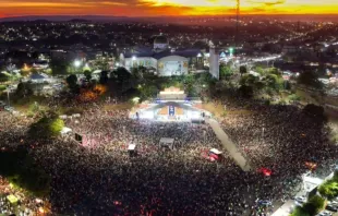Romeiros na missa de encerramento da Romaria do Divino Pai Eterno 2024