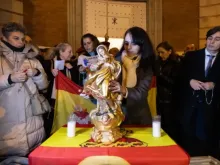 Imagem de Nossa Senhora da Conceição na oração do Rosário pela unidade da Espanha