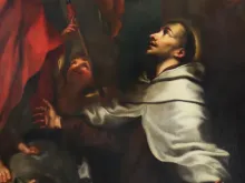 São João da Cruz contemplando Cristo crucificado (imagem recortada)