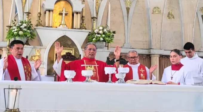 Padre Ivan de Souza, pároco do Santuário Nossa Senhora de Fátima. ?? 