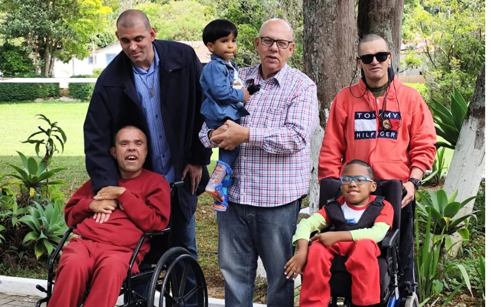 Comunidade que adota pessoas com deficiência convoca voluntários brasileiros e estrangeiros para um ano de missão