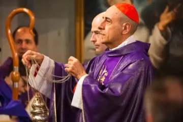 Cardeal Víctor Fernández toma posse do título cardinalício em Roma.
