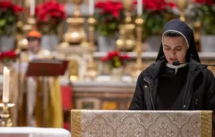Vigília da Luz na Igreja Nacional Espanhola em Roma na tarde de quinta-feira, 1º de fevereiro